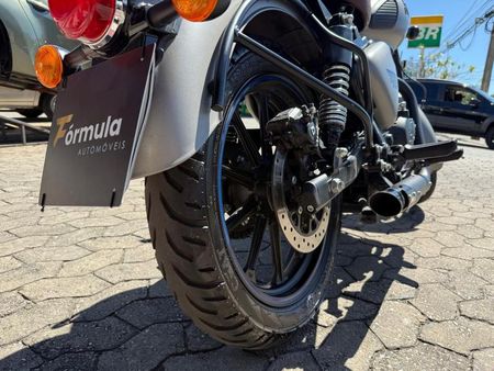 Classic 350 Dark