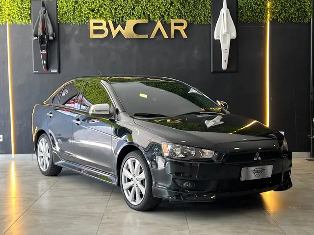 Carro Mitsubishi Lancer 2013 2.0 16V