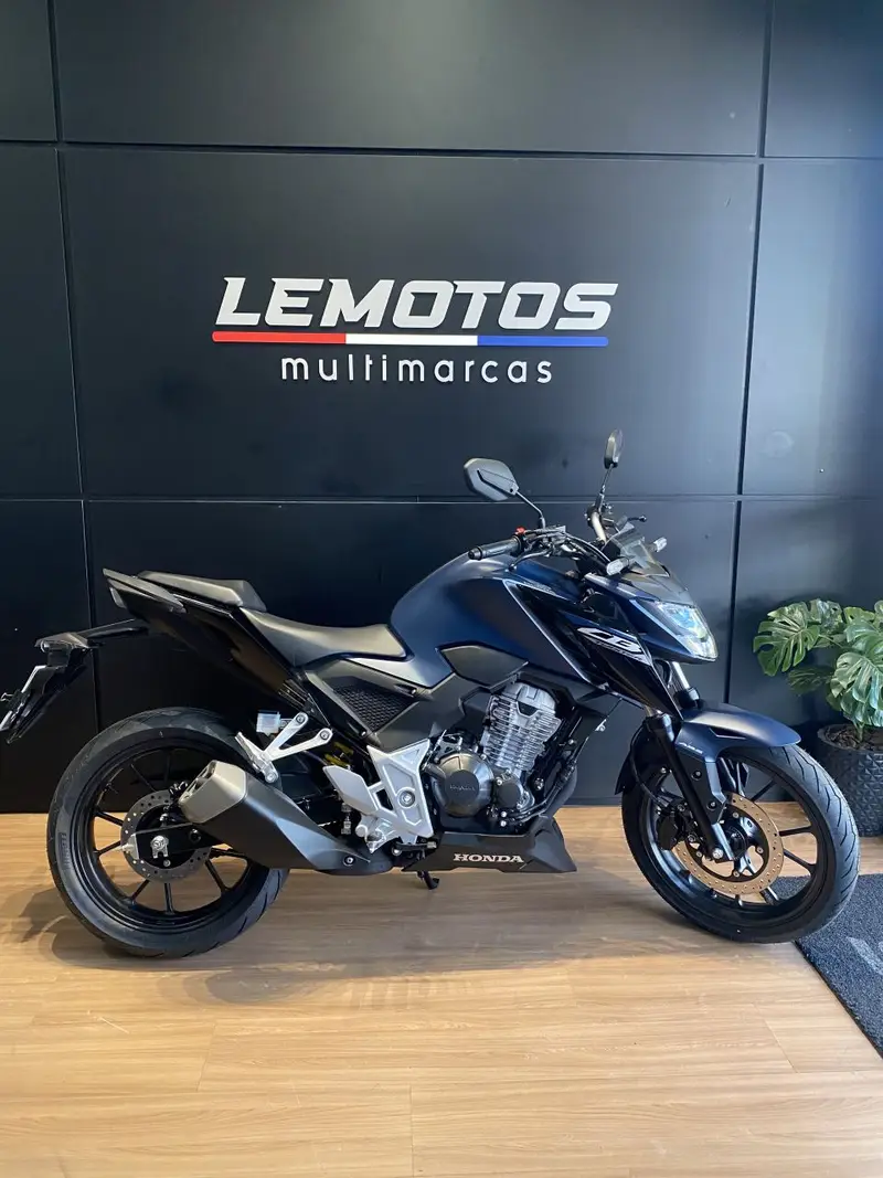 Honda CB 300F Twister (ABS)