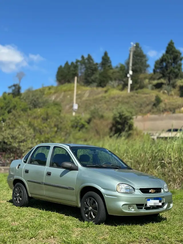 Carro Chevrolet Classic 2010 Life 1.0 VHCE (Flex)
