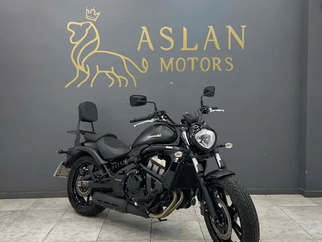 Carro Kawasaki Vulcan 2023 S 650