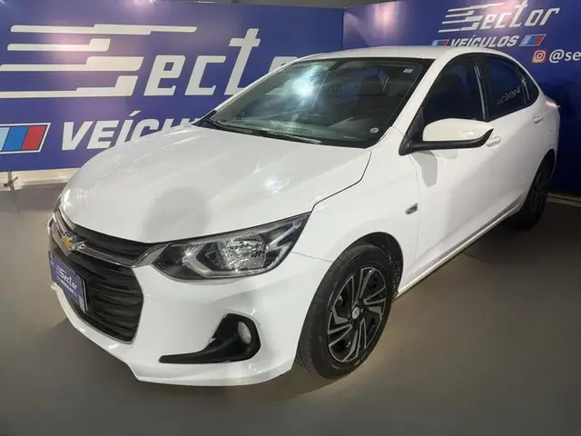Carro Chevrolet Onix Plus 2024 LT 1.0