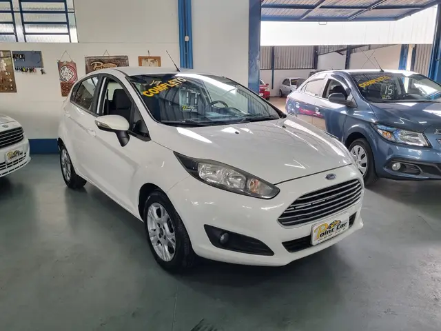 Carro Ford Fiesta Hatch 2017 SEL 1.6 16V Flex Mec. 5p - G