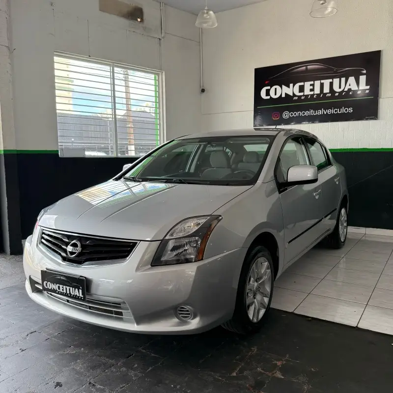 Nissan Sentra 2.0 16V (flex)