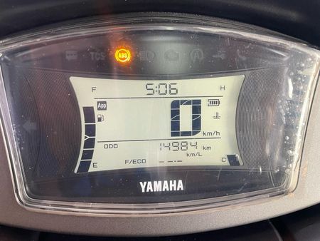 NMax Connected 160