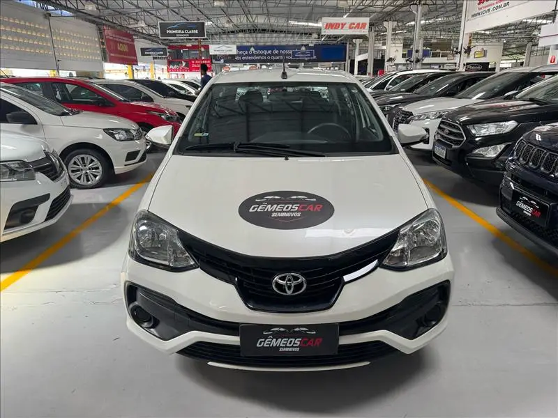 Toyota Etios X Plus 1.5 (Aut) (Flex)