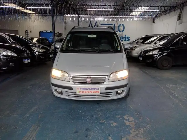 Carro Fiat Idea 2010 ELX 1.4 (Flex)