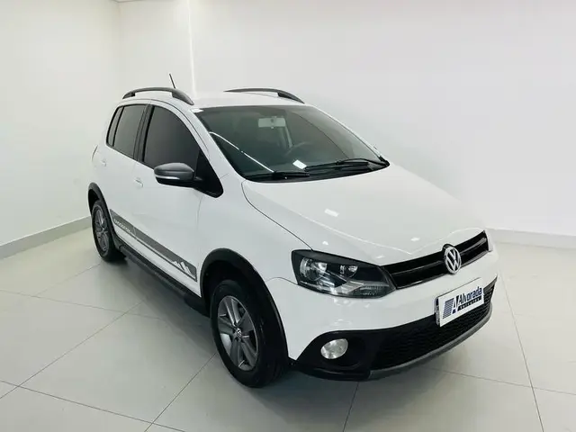 Carro Volkswagen CrossFox 2012 1.6 VHT (Flex)