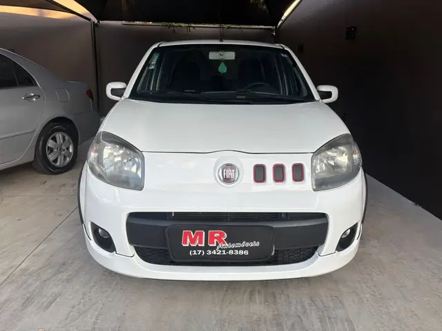 Carro Fiat Uno 2013 Sporting 1.4 8V (Flex) 4p