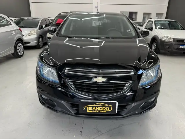 Carro Chevrolet Onix 2013 1.4 LT SPE/4