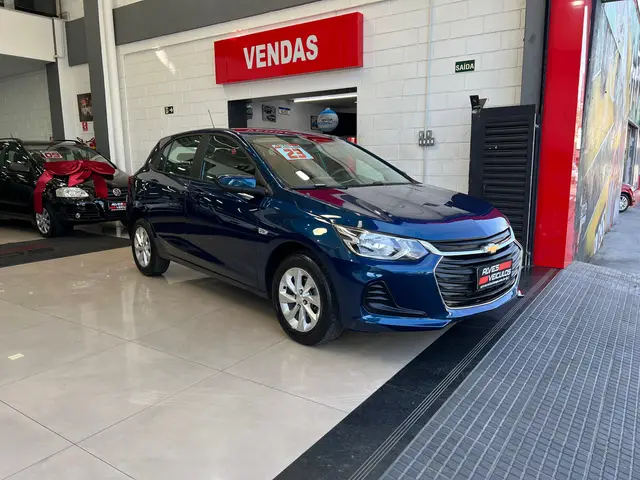 Carro Chevrolet Onix 2023 LT 1.0 Turbo (Aut.)