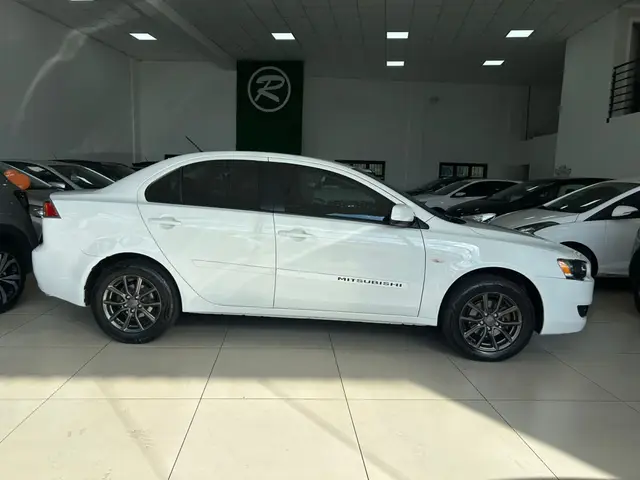 Carro Mitsubishi Lancer 2016 2.0 16V HL CVT