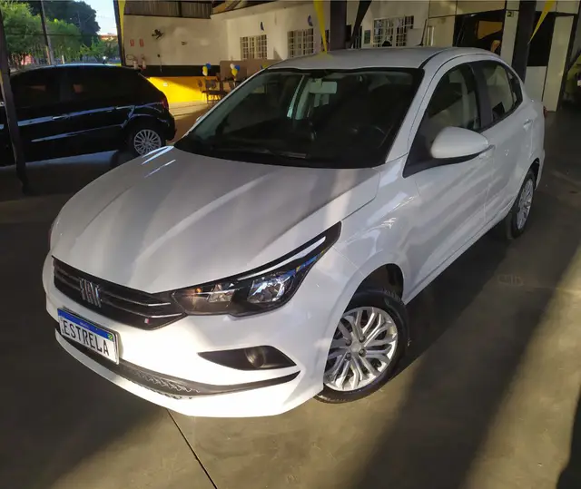 Carro Fiat Cronos 2024 Drive 1.0