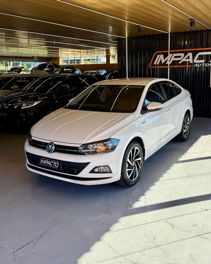 Volkswagen Virtus 1.0 200 TSI Highline (Flex) (Aut)