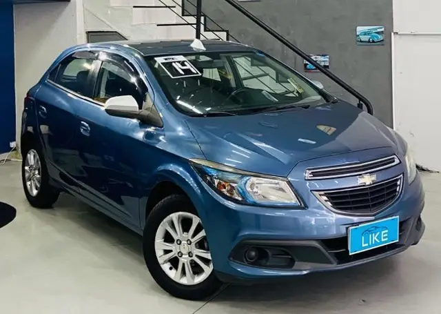 Carro Chevrolet Onix 2014 1.0 Loolapalooza SPE/4