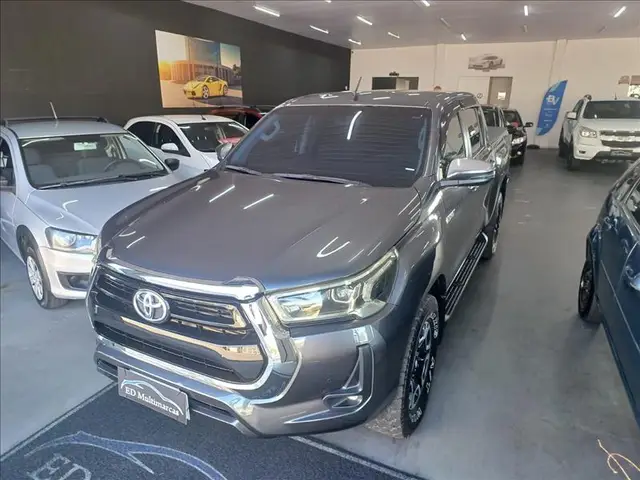 Carro Toyota Hilux Cabine Dupla 2022 SR 2.8 TDI CD 4x4 (Aut)
