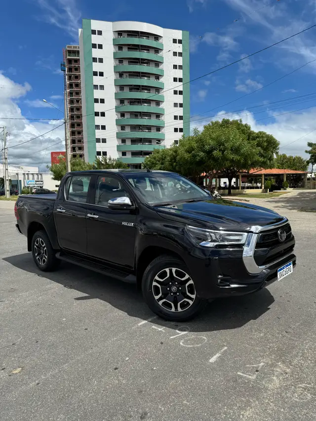 Carro Toyota Hilux Cabine Dupla 2022 SRX 2.8 TDI CD 4x4 (Aut)