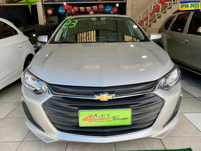 Carro Chevrolet Onix Plus 2023 LT 1.0