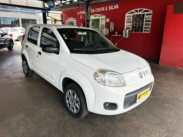 Carro Fiat Uno 2013 Vivace 1.0 8V (Flex) 4p