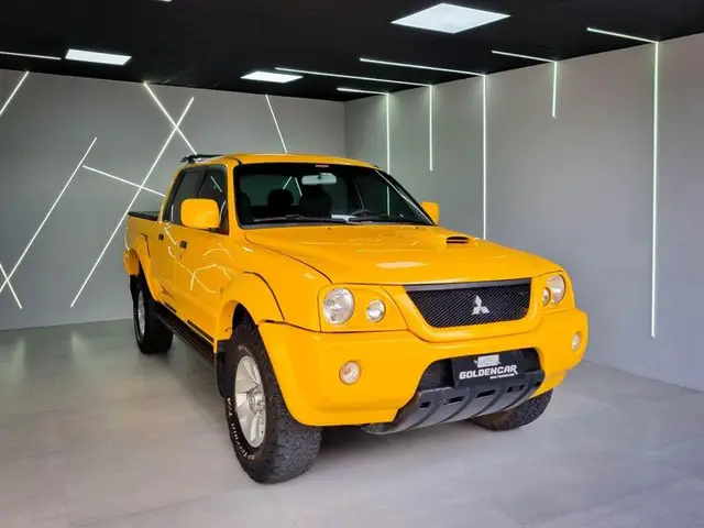 Carro Mitsubishi L200 2005 L 200 Sport HPE 4x4 2.5 121cv