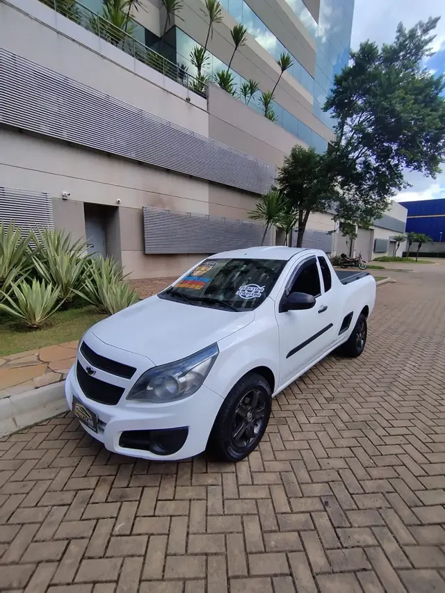 Carro Chevrolet Montana 2014 LS 1.4 (Flex)