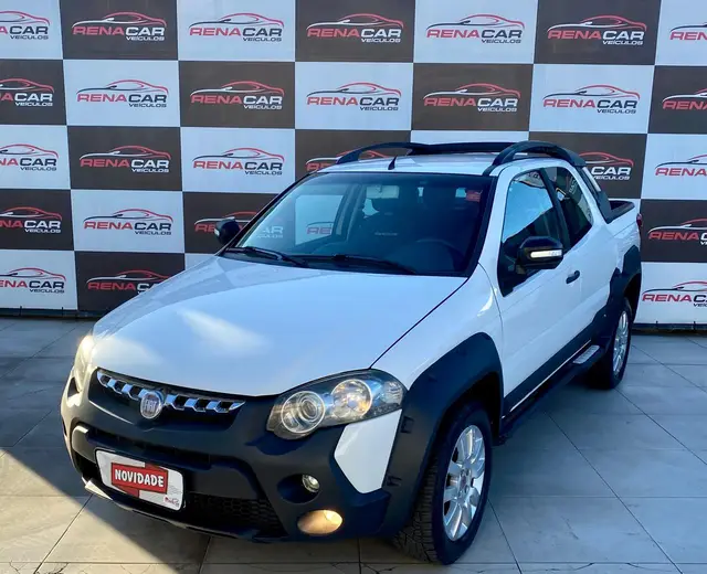 Carro Fiat Strada 2014 Adventure 1.8 16V (Flex) (Cabine Dupla)