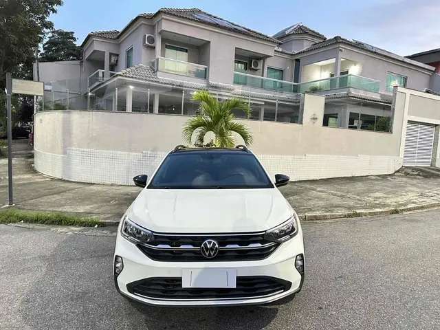 Carro Volkswagen Nivus 2024 Highline 200 TSI