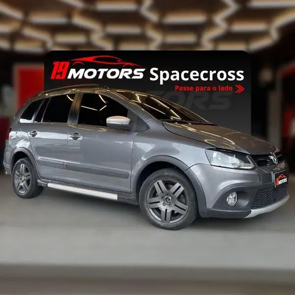 Carro Volkswagen SpaceCross 2014 1.6 8V (Flex)