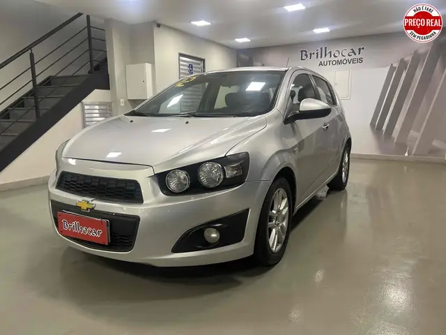 Carro Chevrolet Sonic Sedan 2012 LTZ (Aut)
