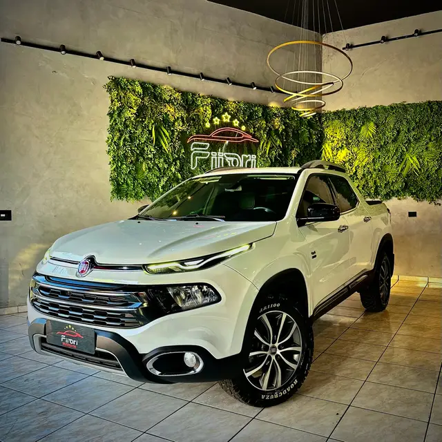 Carro Fiat Toro 2021 2.0 TDI Volcano Auto 4WD