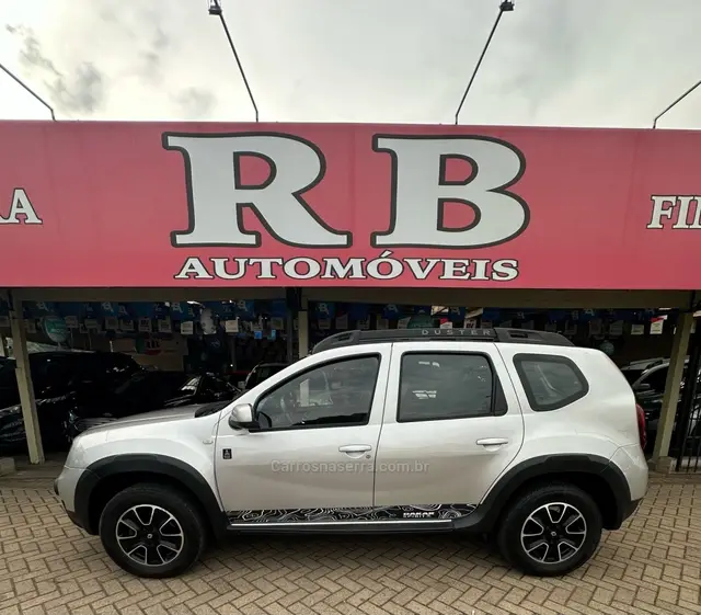 Carro Renault Duster 2016 2.0 16V Dakar 4x4 (Flex)