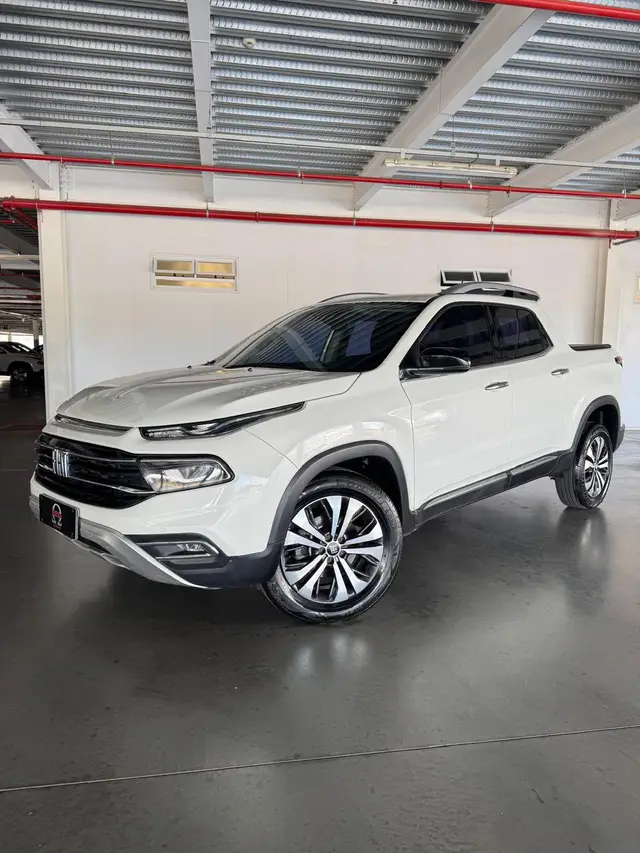 Carro Fiat Toro 2022 Volcano 2.0 TDI 4x4 (Aut)