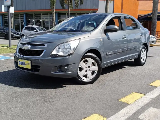 Carro Chevrolet Cobalt 2013 LT 1.4 8V (Flex)