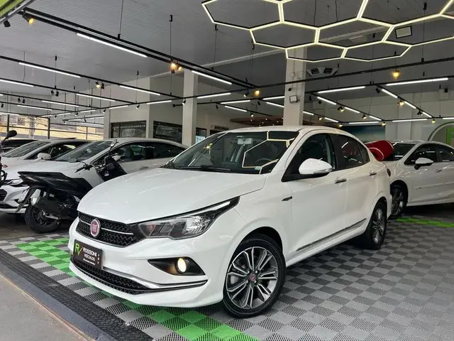 Carro Fiat Cronos 2019 1.8 Precision E.Torq AT6 (Flex)