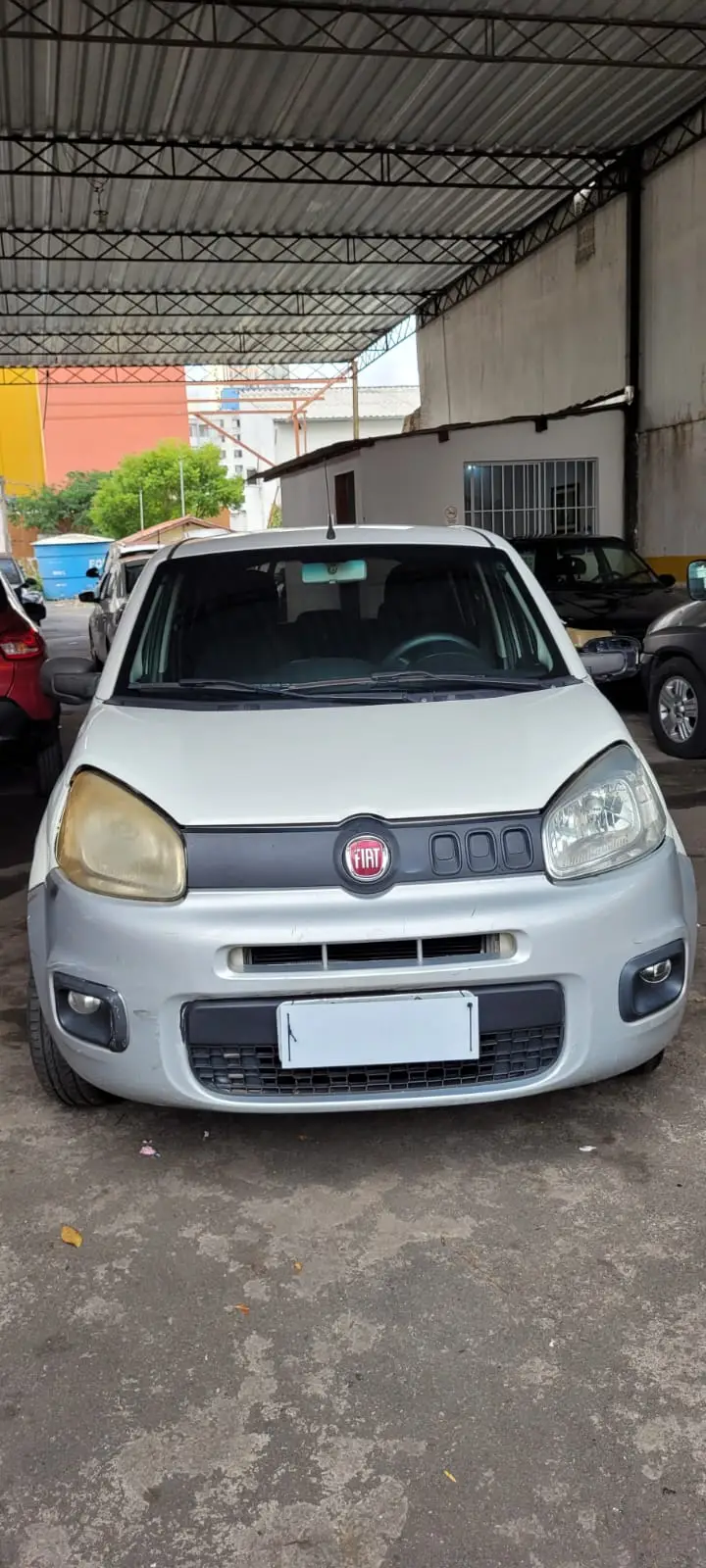 Fiat Uno Attractive 1.0 (Flex) 4p