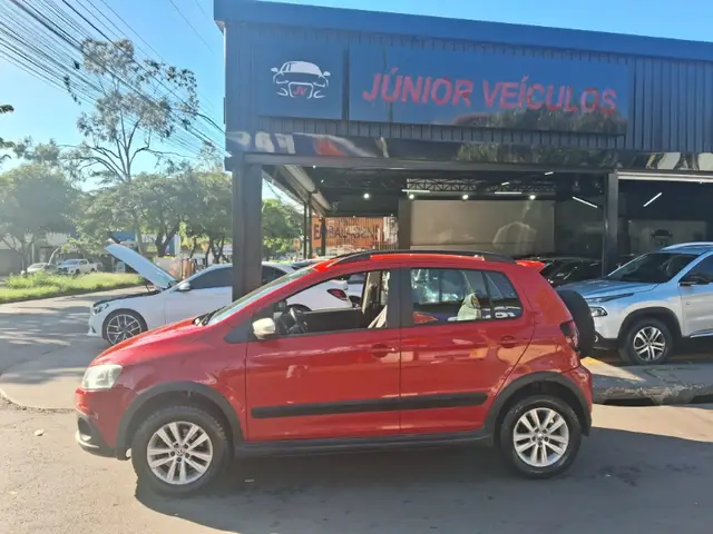 Carro Volkswagen CrossFox 2014 1.6 VHT (Flex)