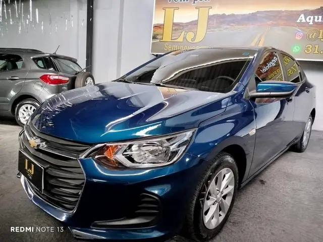 Carro Chevrolet Onix Plus 2023 LT 1.0