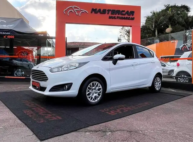 Carro Ford Fiesta Hatch 2017 SEL 1.6 16V Flex Aut. 5p - G