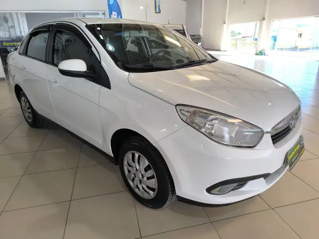 Carro Fiat Grand Siena 2013 Essence 1.6 16V Dualogic (Flex)