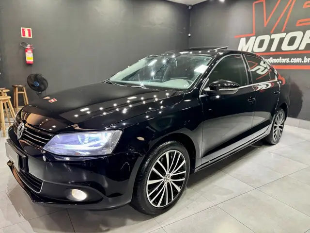 Carro Volkswagen Jetta 2012 2.0 TSI Highline DSG