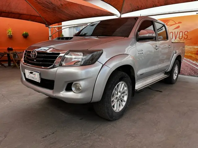 Carro Toyota Hilux Cabine Dupla 2013 Hilux 3.0 TDI 4x4 CD SRV Top (Aut)