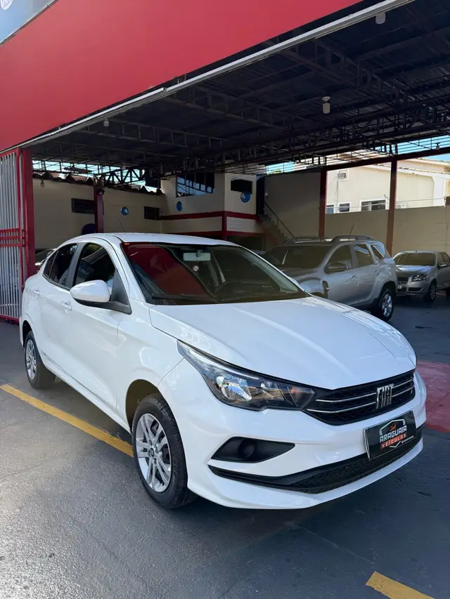 Carro Fiat Cronos 2023 1.0 (Flex) MT