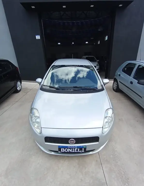 Carro Fiat Punto 2013 Attractive 1.4 (Flex)