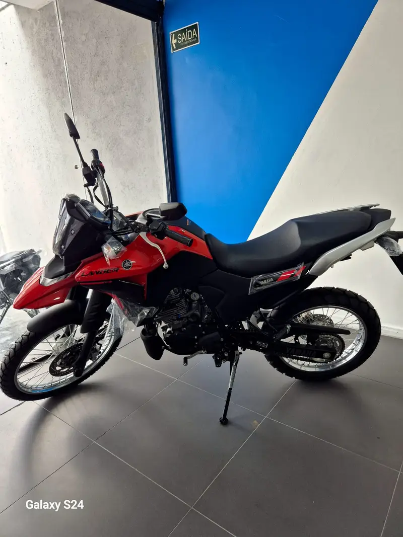 Yamaha XTZ 250 Lander Connected