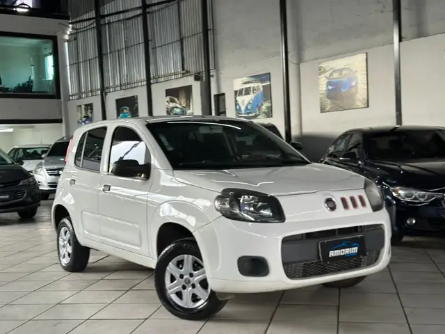 Carro Fiat Uno 2016 Vivace 1.0 8V (Flex) 4p