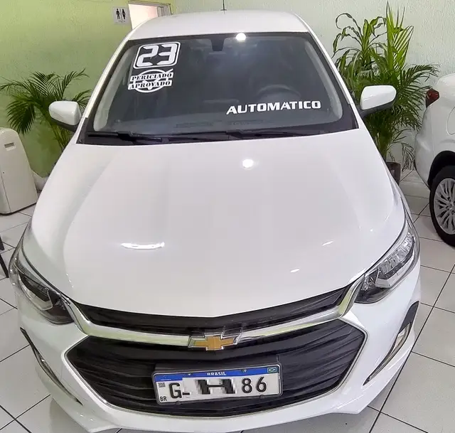 Carro Chevrolet Onix Plus 2023 LT 1.0 Turbo (Aut.)