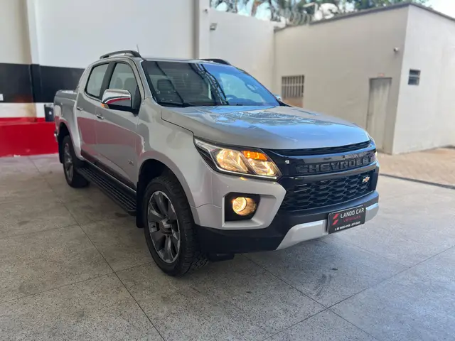 Carro Chevrolet S10 Cabine Dupla 2023 High Country 2.8 Turbodiesel (Aut.)