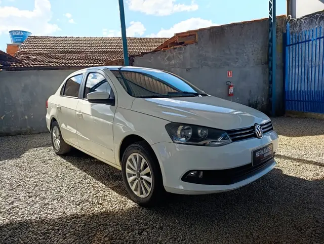 Carro Volkswagen Voyage 2014 1.6 VHT City (Flex)