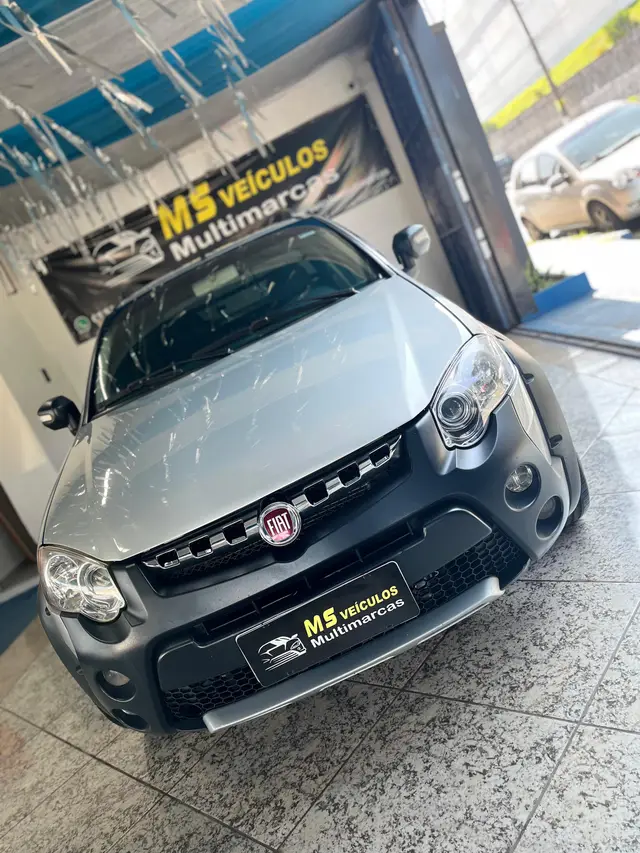 Carro Fiat Strada 2013 Adventure 1.8 16V Dualogic (Flex) (Cabine Dupla)
