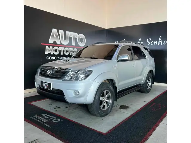 Carro Toyota Hilux SW4 2007 SRV 4x4 3.0 Turbo  (aut)